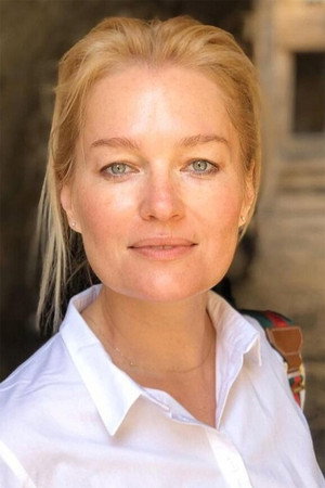 Viktoriya Tolstoganova photo