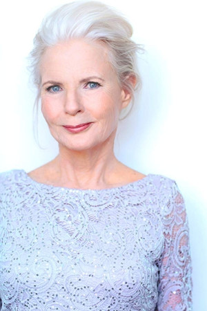 Photo of Sarah Carson from the Latest Netflix gallery