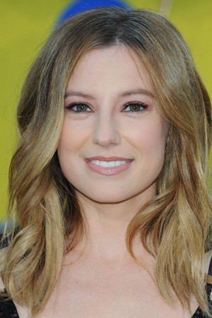 Sugar Lyn Beard photo