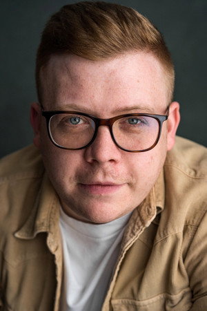 Photo of Philip Tomlin from the Latest Netflix gallery