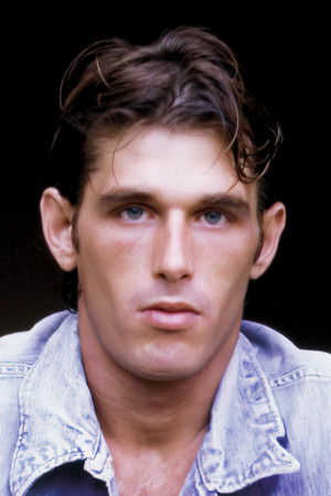 Photo of Lee Ryder from the Latest Netflix gallery