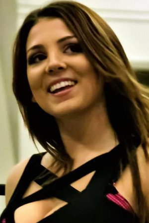 Photo of Madisyn Spagnola from the Latest Netflix gallery