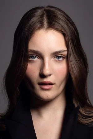 Photo of Elisa del Genio from the Latest Netflix gallery