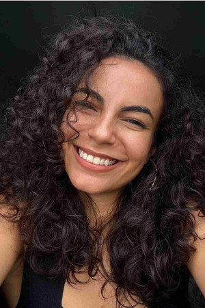 Photo of Amanda Nobre from the Latest Netflix gallery
