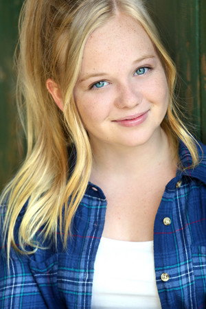 Photo of Danielle Parker from the Latest Netflix gallery