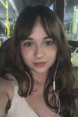 Photo of Sara Contente from the Latest Netflix gallery