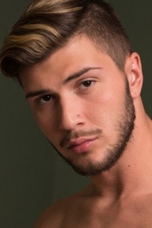 Photo of Justin Dean from the Latest Netflix gallery