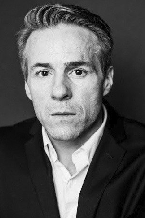 Photo of Troy Mundle from the Latest Netflix gallery