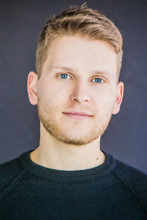 Photo of Paul Zinno from the Latest Netflix gallery