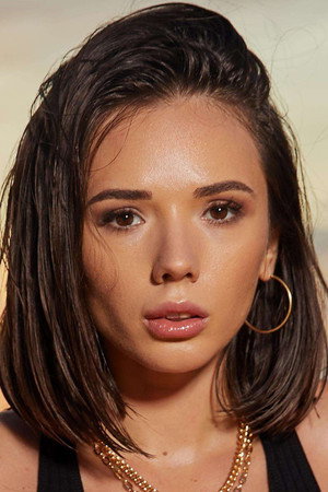 Photo of Eve Sweet from the Latest Netflix gallery