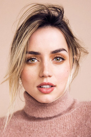 Ana de Armas photo