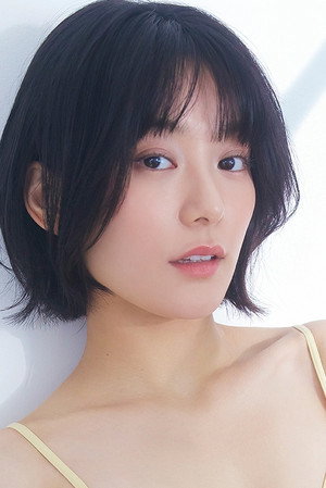 Photo of Momoko Arata from the Latest Netflix gallery