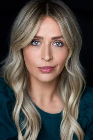 Photo of Lara Deam from the Latest Netflix gallery