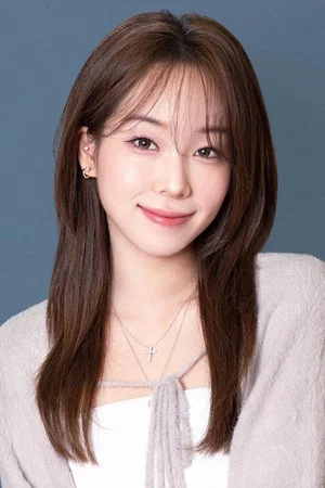 Photo of Annatalia Yi from the Latest Netflix gallery