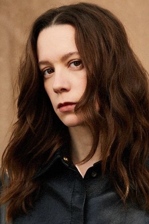 Chloe Pirrie photo