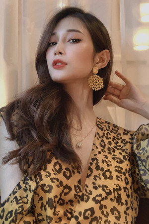 Photo of Tang Yangyang from the Latest Netflix gallery