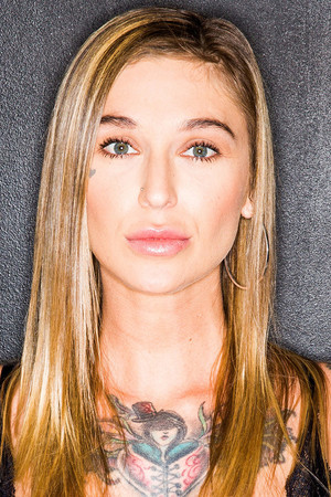 Kleio Valentien photo