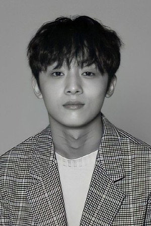 Photo of Yoon Kyung-ho from the Latest Netflix gallery