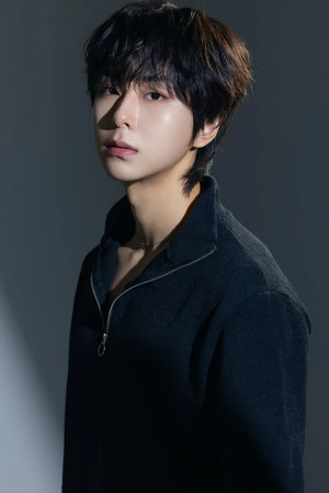Photo of Lee Sang-min from the Latest Netflix gallery