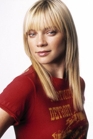 Amy Smart photo