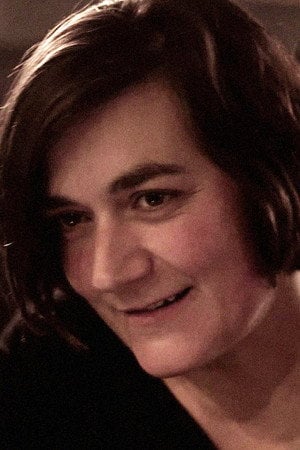 Photo of Saskia Walker from the Latest Netflix gallery