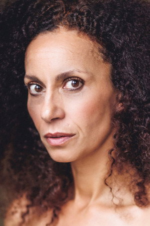 Photo of Laura Allen Müller from the Latest Netflix gallery