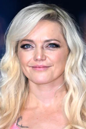 Photo of Hannah Spearritt from the Latest Netflix gallery