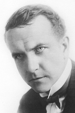 Photo of Frank Mills from the Latest Netflix gallery
