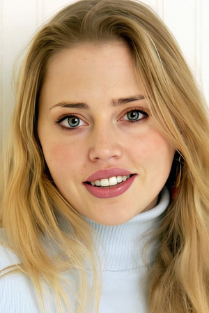 Estella Warren photo