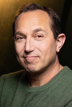 Photo of Ian Petrella from the Latest Netflix gallery