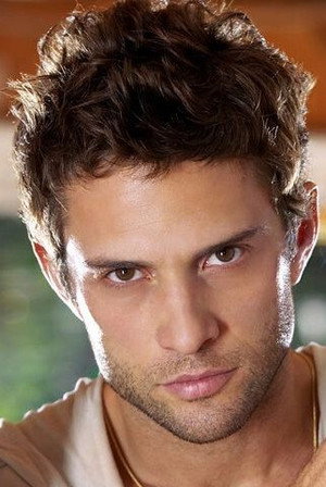 Photo of David Fumero from the Latest Netflix gallery