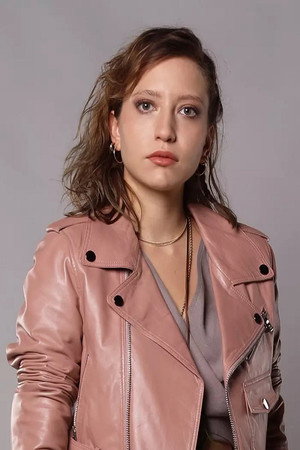 Photo of İlda Özgürel from the Latest Netflix gallery