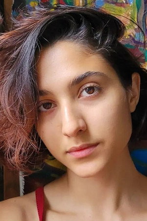 Photo of Luana Albeniz from the Latest Netflix gallery