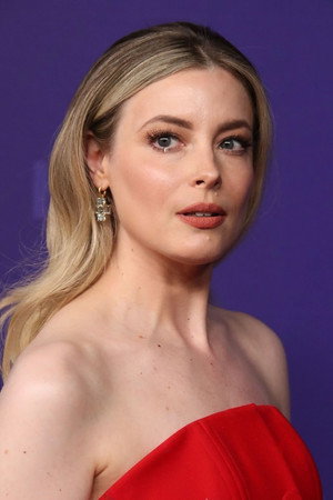 Gillian Jacobs photo