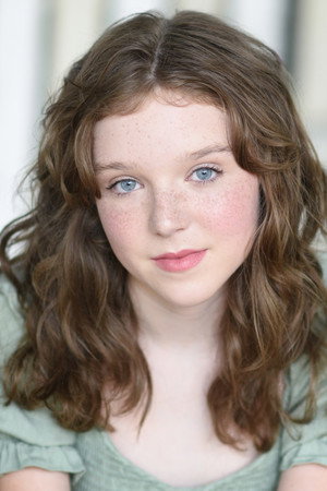 Photo of Summer Fontana from the Latest Netflix gallery