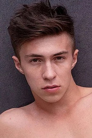 Photo of Cristiano Cruzo from the Latest Netflix gallery