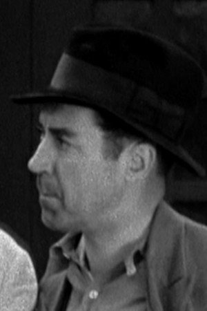 Photo of Tom Dillon from the Latest Netflix gallery