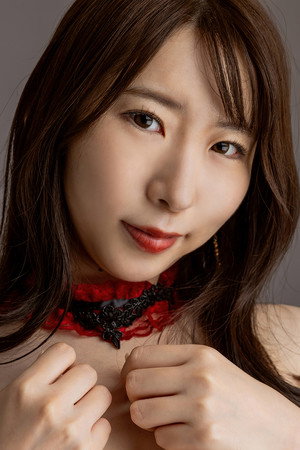 Monami Takarada photo