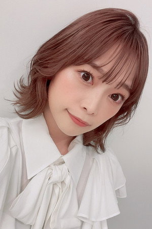 Momoyo Koyama photo