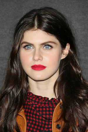 Alexandra Daddario photo