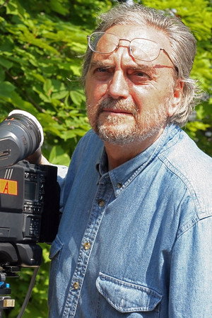 Photo of Roberto Leoni from the Latest Netflix gallery