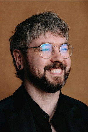 Photo of Seán McLoughlin from the Latest Netflix gallery