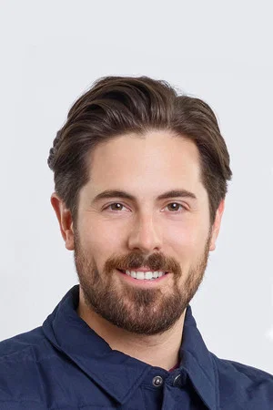 Photo of Chris McNally from the Latest Netflix gallery