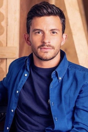 Jonathan Bailey photo