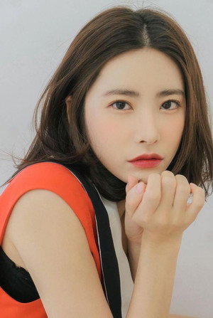 Photo of Ki Hui-hyeon from the Latest Netflix gallery