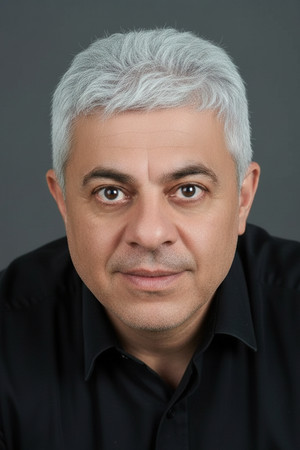 Fatih Altın photo