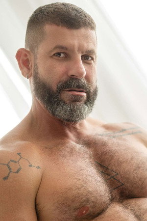 Photo of Eduardo Soares from the Latest Netflix gallery