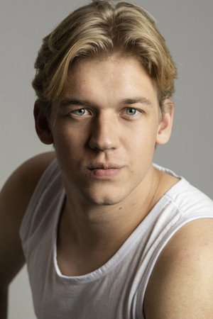 Photo of Pedro Zurawski from the Latest Netflix gallery