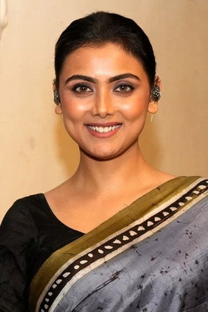 Photo of Idhika Paul from the Latest Netflix gallery