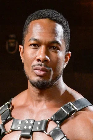 Photo of Sean Xavier from the Latest Netflix gallery